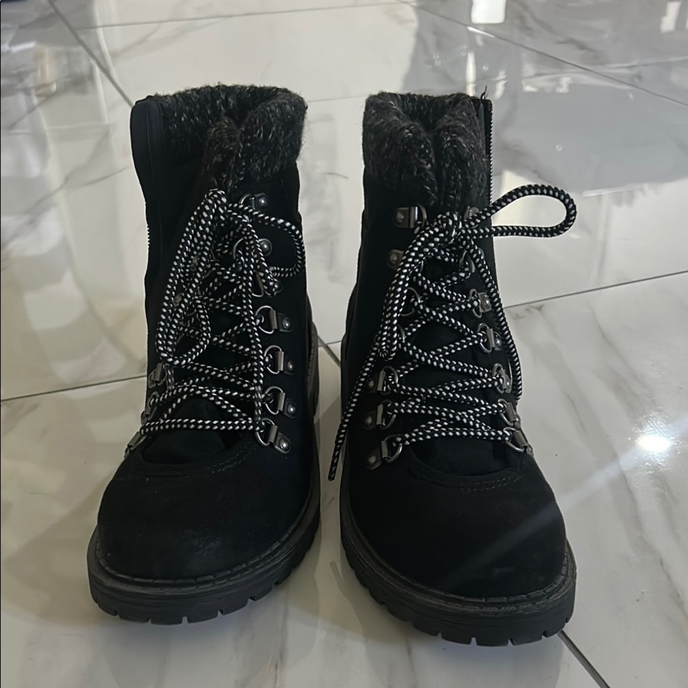 Crown Vintage Black Lace-Up Combat Boots